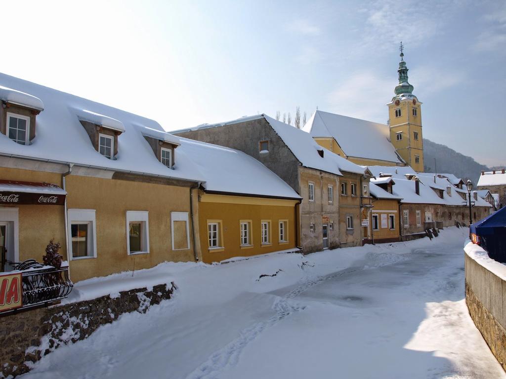 Apartman Rudi Apartamento Samobor Exterior foto